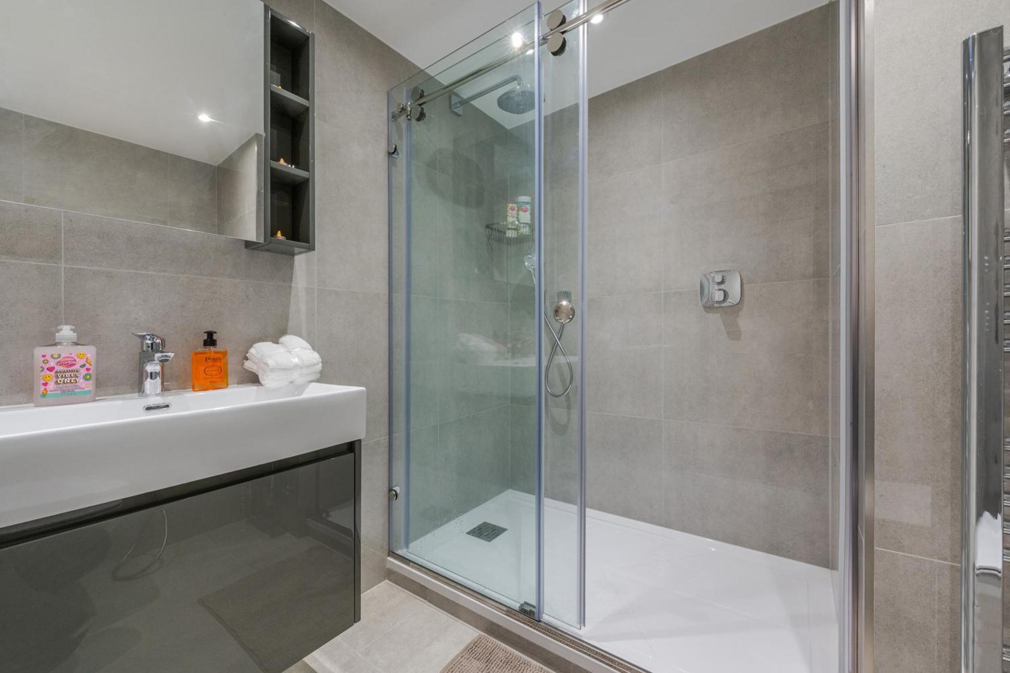 City Chic 3 Bedroom 2 Bathroom Luxury Living 7Hs 런던 외부 사진